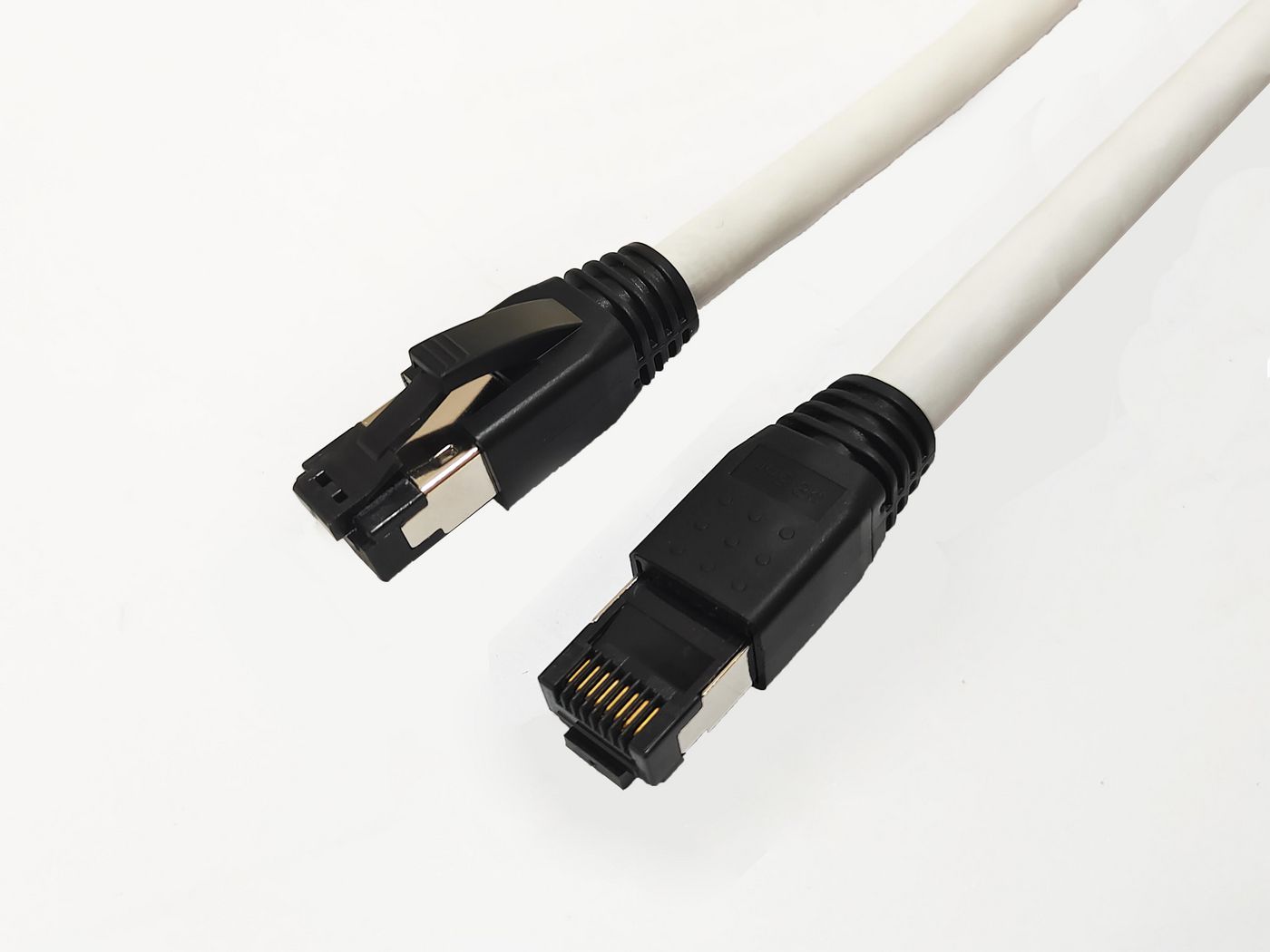 MICROCONNECT CAT8.1 S/FTP 0,25m White LSZH